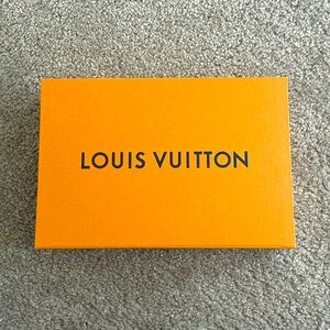 Louis Vuitton box